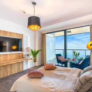 https://sunsetview-507-north-apartments.kolobrzeghotels.com