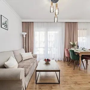  Apartament Dmowskiego Kępa Mieszczańska By Renters
